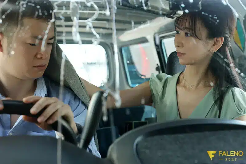 ดูหนังเอวี ผู้ประกาศข่าวสาวล่าแต้ม FSDSS-861 1